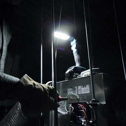 Фонарик аккумуляторный LXT ® Makita DEBDML801