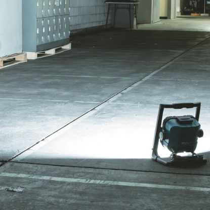 Фонарь-прожектор аккумуляторный LXT ® Makita DEADML805